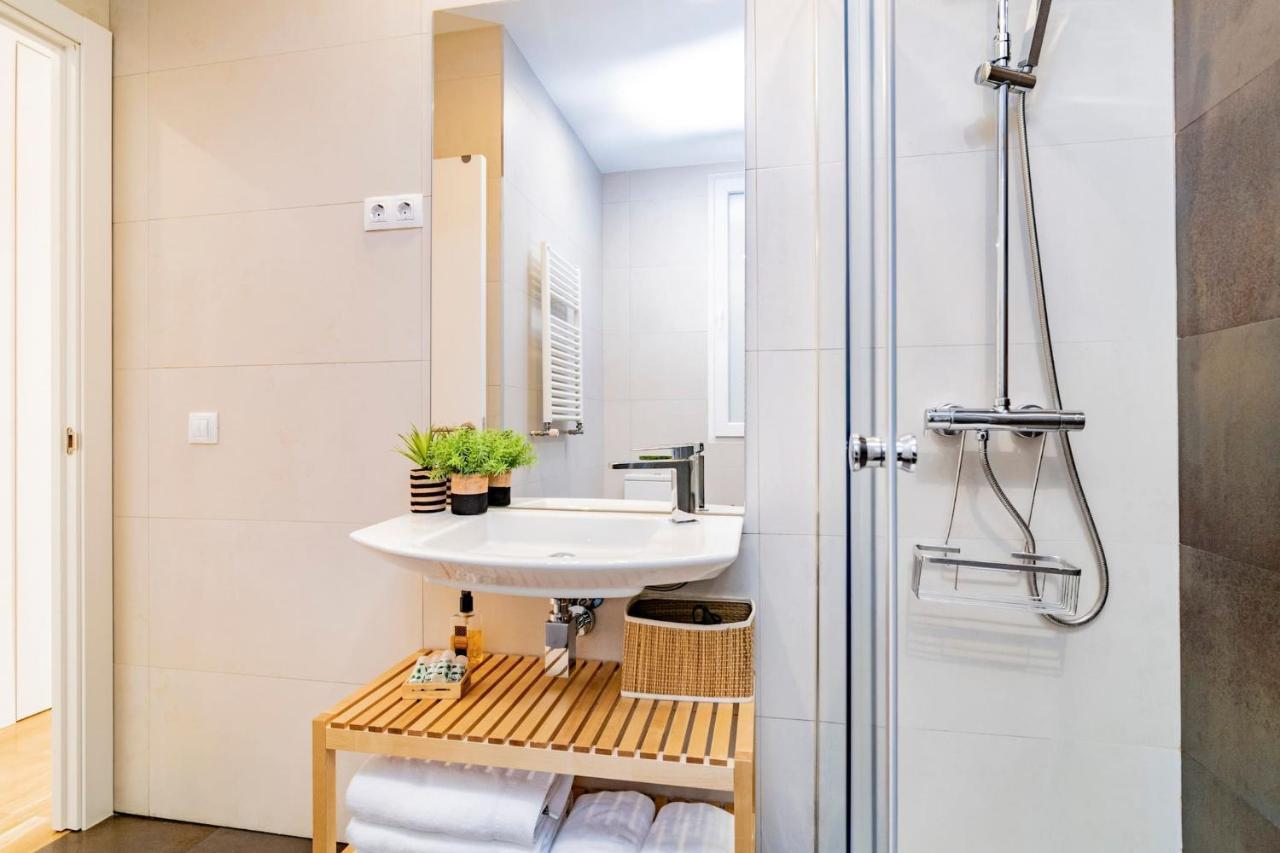 Juan Bravo Suites Madrid Buitenkant foto