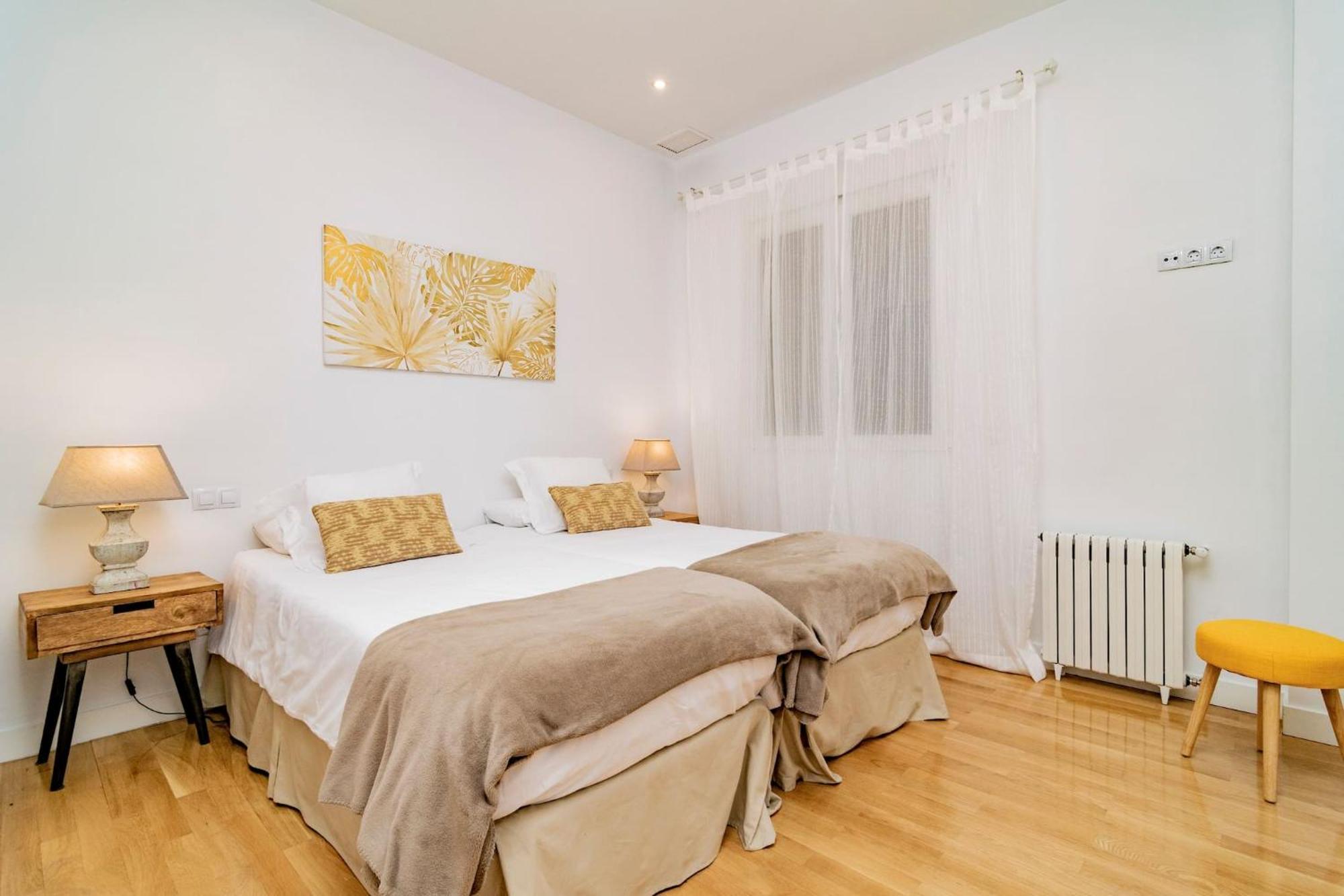 Juan Bravo Suites Madrid Buitenkant foto